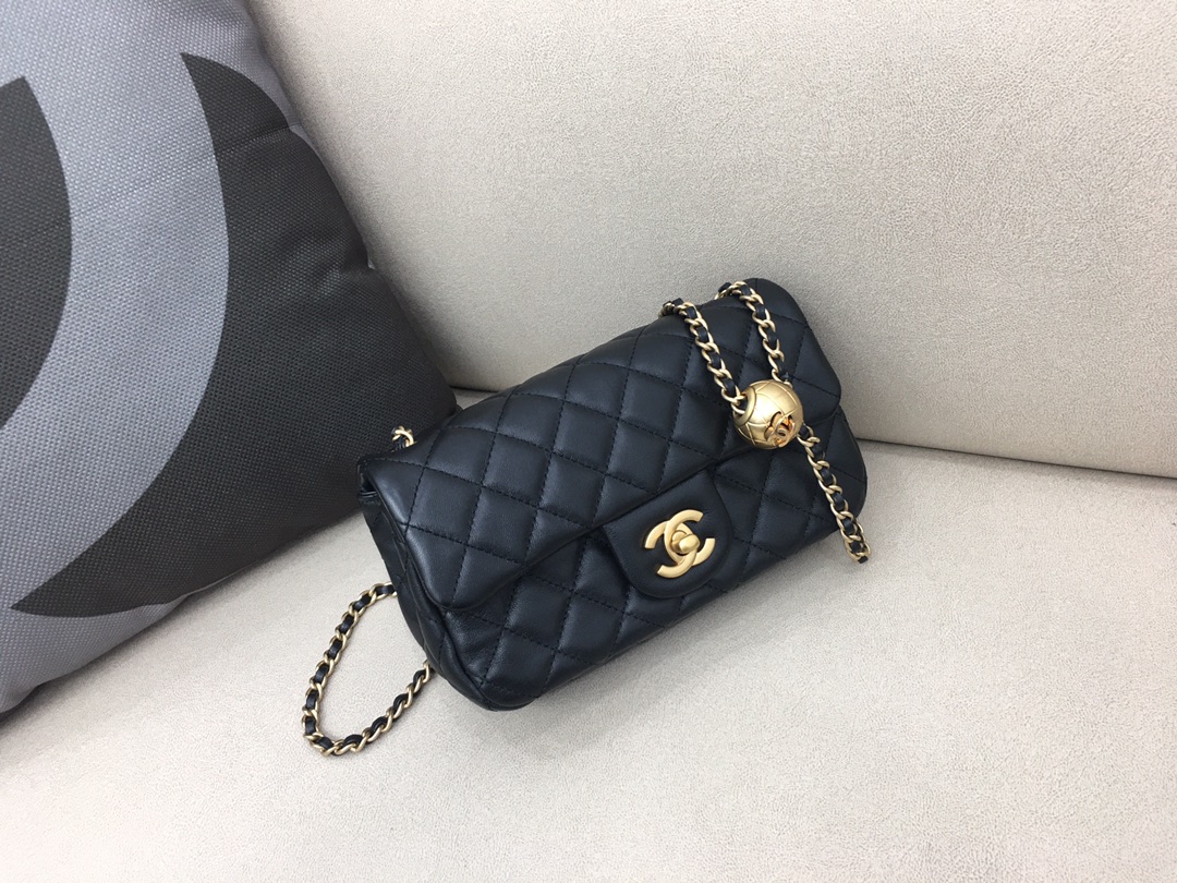 Small Classic Flap Lambskin Bag AS1787 Black